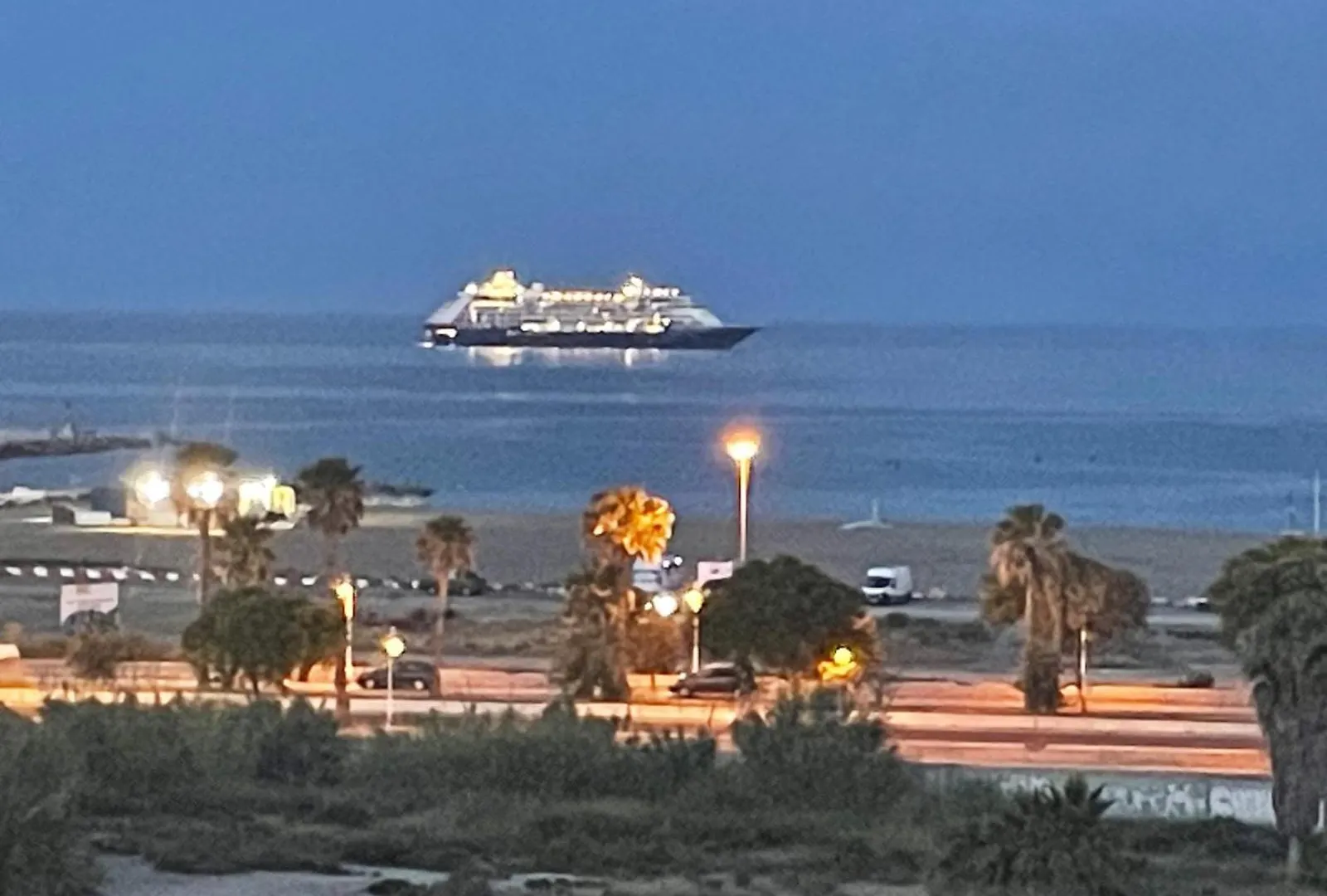 Litoral Beach kontakter